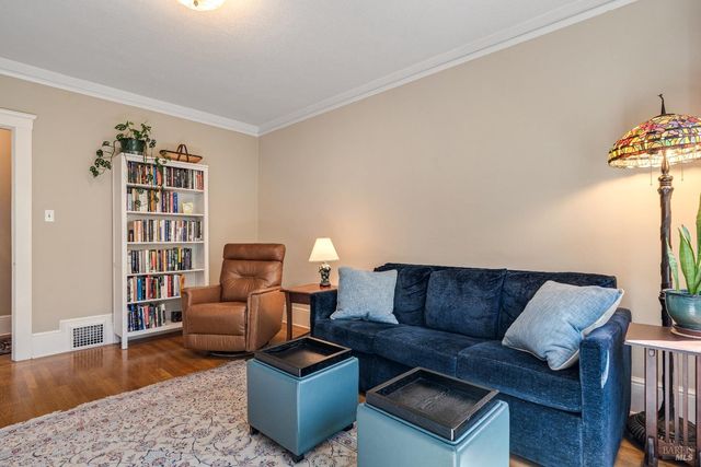 915 St Helena Ave, Santa Rosa, CA 95404