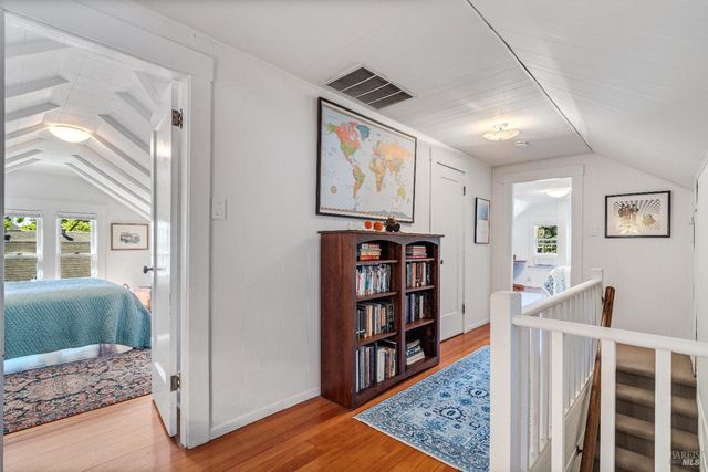 915 St Helena Ave, Santa Rosa, CA 95404