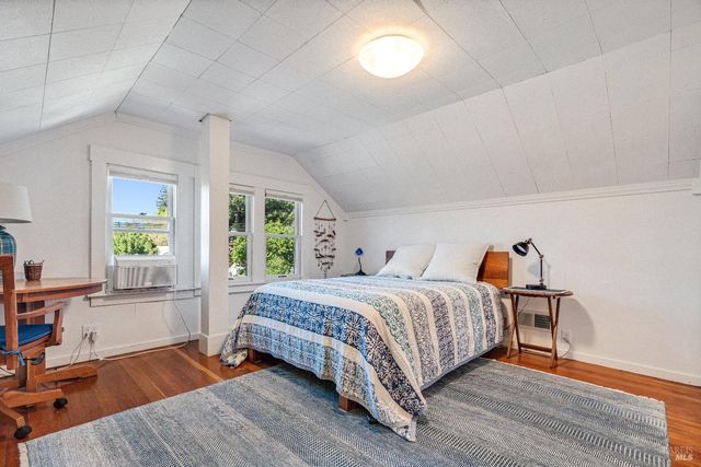 915 St Helena Ave, Santa Rosa, CA 95404