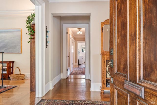 915 St Helena Ave, Santa Rosa, CA 95404