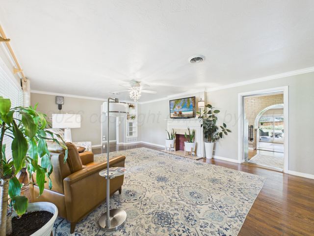 4206 GEM LAKE Road, Amarillo, TX 79106