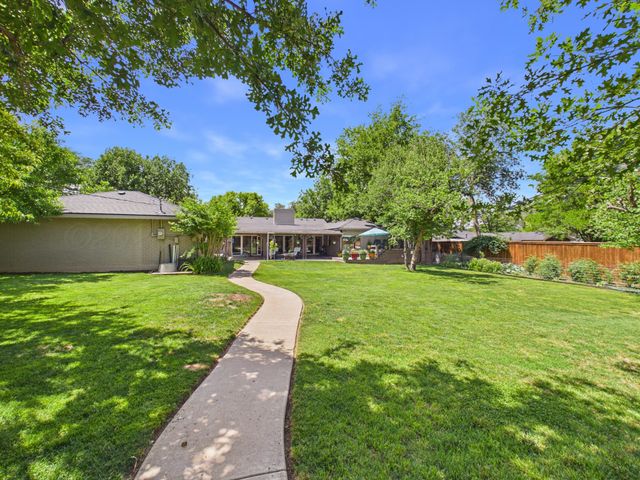 4206 GEM LAKE Road, Amarillo, TX 79106