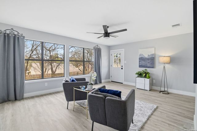 5446 Vista Trl, San Antonio, TX 78247