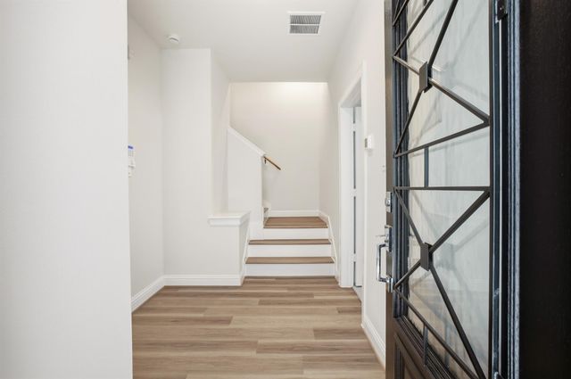 1811 Mills Street, Houston, TX 77026