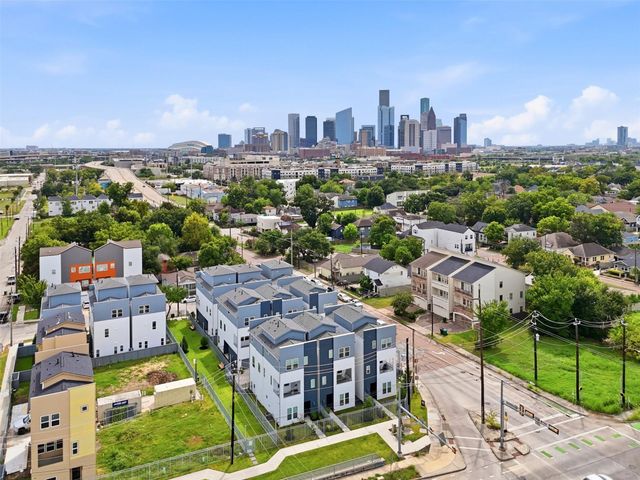 1811 Mills Street, Houston, TX 77026