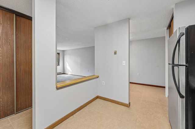 221 Grand Ave W 115, South Saint Paul, MN 55075
