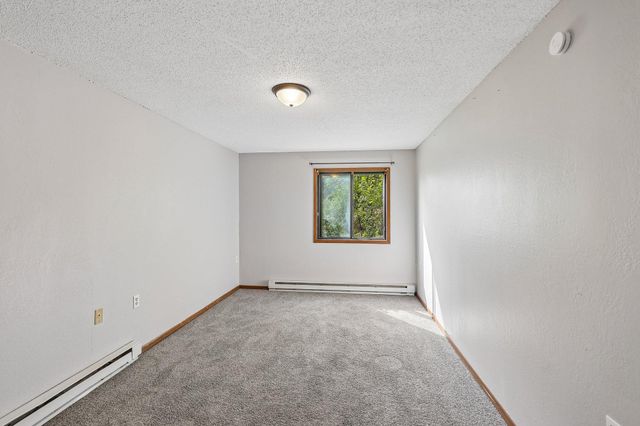 221 Grand Ave W 115, South Saint Paul, MN 55075