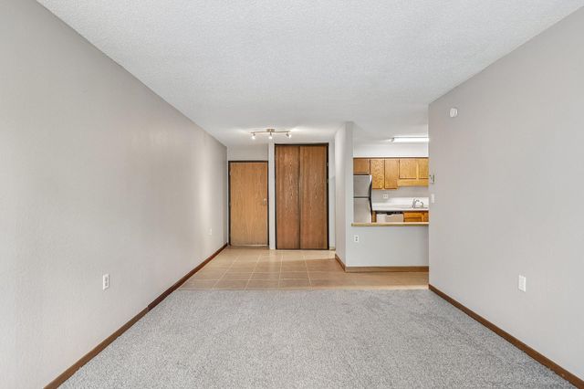 221 Grand Ave W 115, South Saint Paul, MN 55075