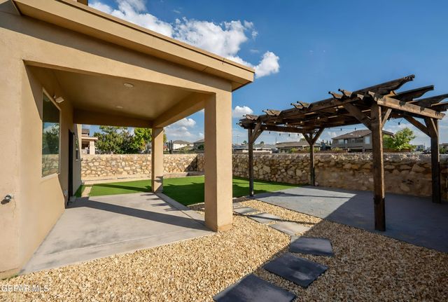 400 Bellwoode Avenue, El Paso, TX 79932