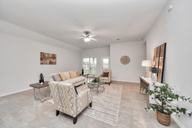 101 Bayou Bend Court, Angleton, TX 77515