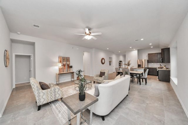 101 Bayou Bend Court, Angleton, TX 77515