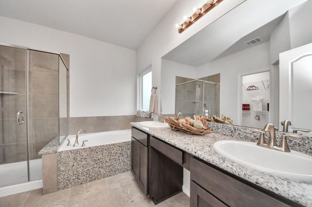101 Bayou Bend Court, Angleton, TX 77515