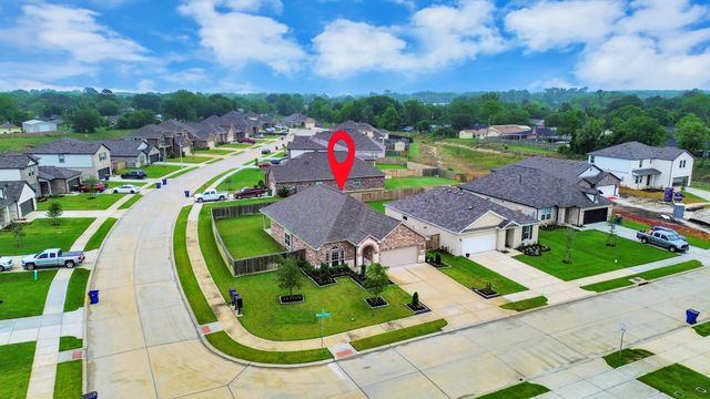 101 Bayou Bend Court, Angleton, TX 77515