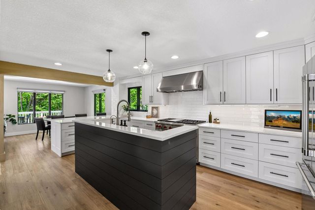 3337 Warner Lane, Mound, MN 55364