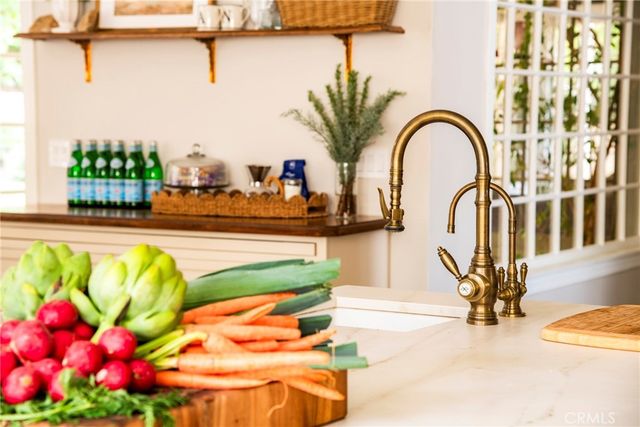 29528 Ridgeway, Agoura Hills, CA 91301