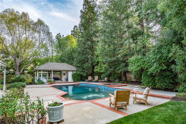 29528 Ridgeway, Agoura Hills, CA 91301