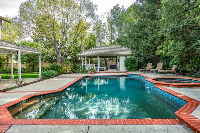 29528 Ridgeway, Agoura Hills, CA 91301