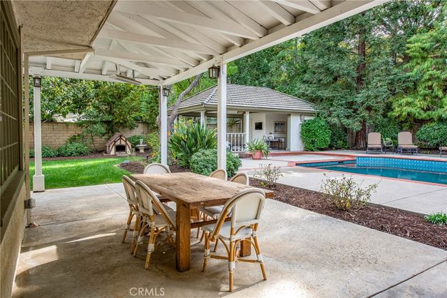 29528 Ridgeway, Agoura Hills, CA 91301