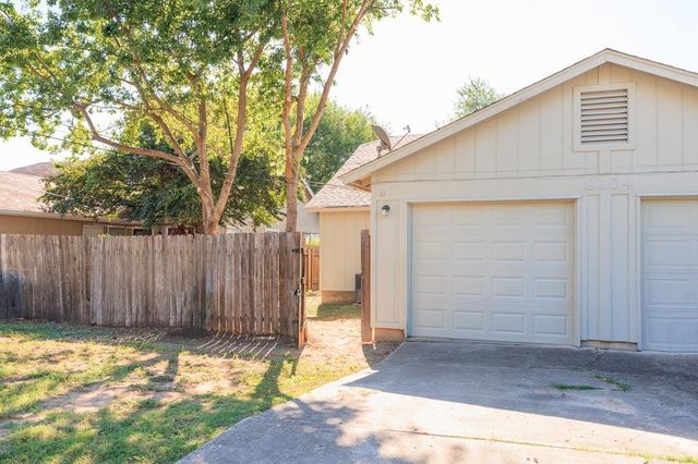 8204 West Gate BLVD A, Austin, TX 78745