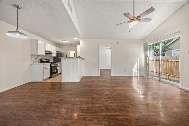 8204 West Gate BLVD A, Austin, TX 78745