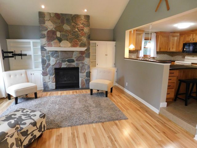 1538 W 32nd Street, Holland, MI 49423