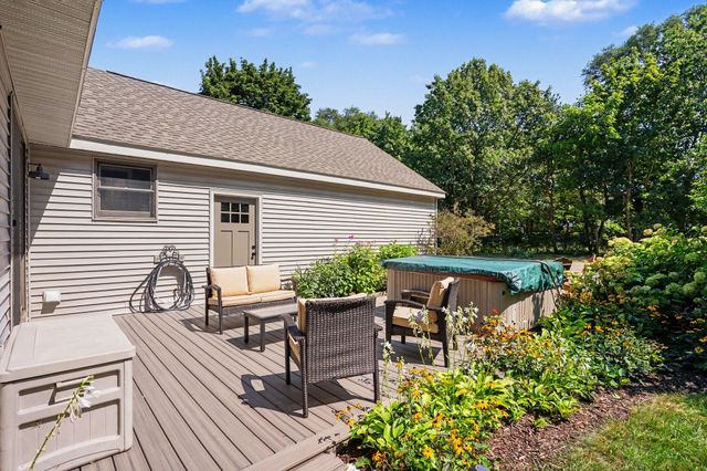 1538 W 32nd Street, Holland, MI 49423