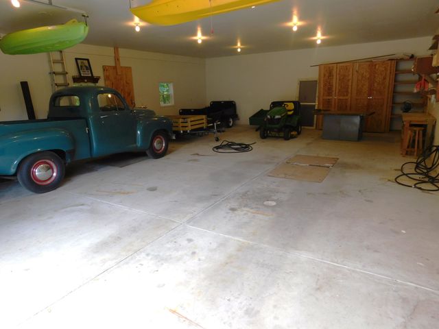 1538 W 32nd Street, Holland, MI 49423