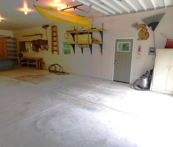 1538 W 32nd Street, Holland, MI 49423
