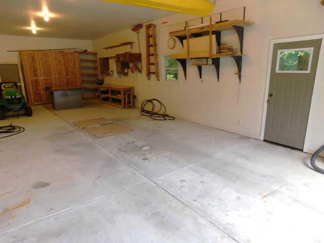 1538 W 32nd Street, Holland, MI 49423