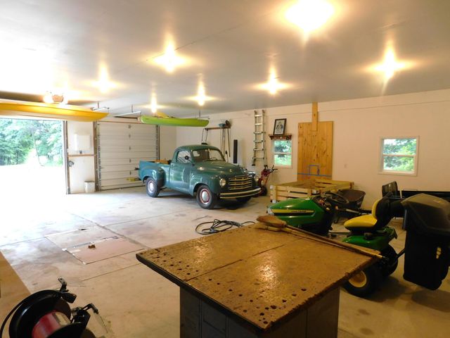 1538 W 32nd Street, Holland, MI 49423