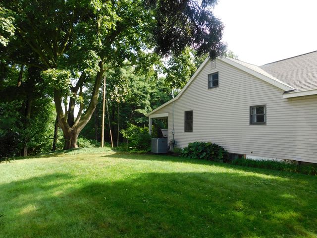 1538 W 32nd Street, Holland, MI 49423
