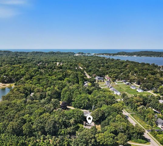 1538 W 32nd Street, Holland, MI 49423