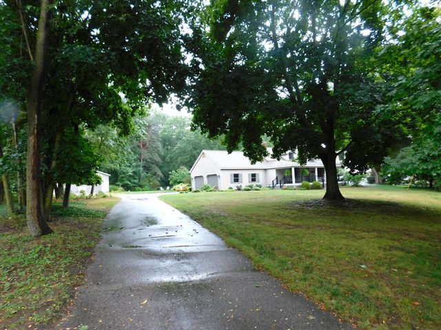 1538 W 32nd Street, Holland, MI 49423