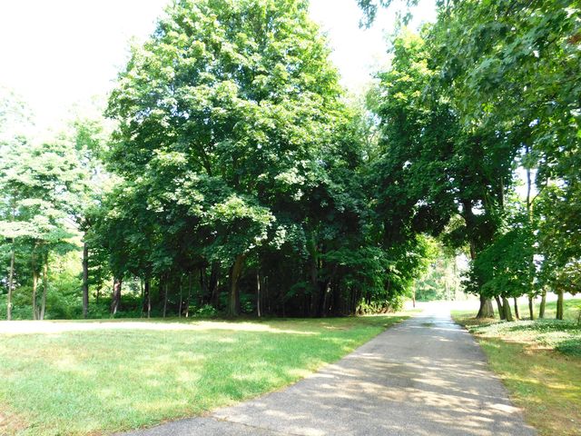 1538 W 32nd Street, Holland, MI 49423