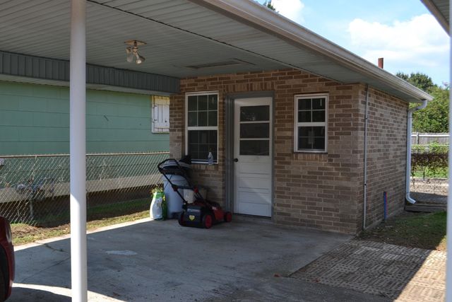 702 Coulon Rd, Thibodaux, LA 70301