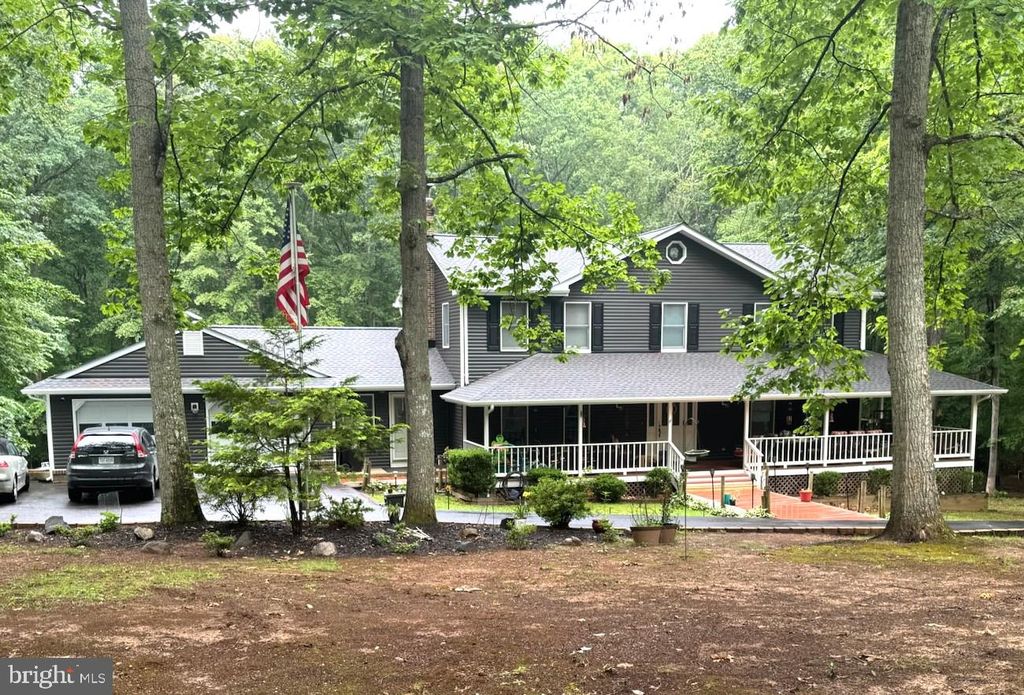 12586 LAKE COVENTRY DR, Bealeton, VA 22712
