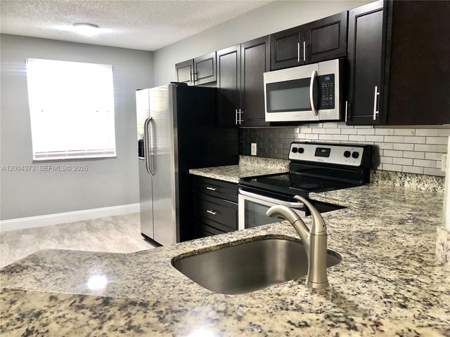 8761 Wiles Rd 306, Coral Springs, FL 33067