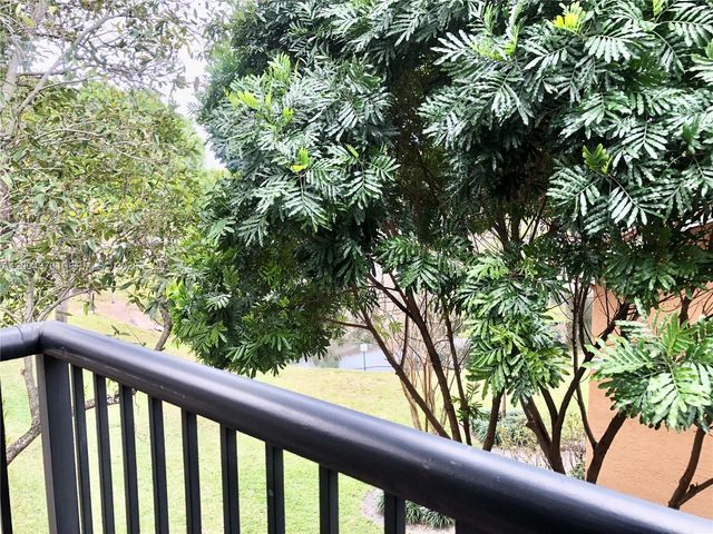 8761 Wiles Rd 306, Coral Springs, FL 33067