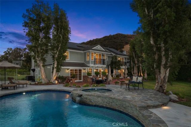 8201 Quiet Hills Court, West Hills, CA 91304