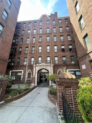 36-20 168 Street 3 i, Flushing, NY 11358