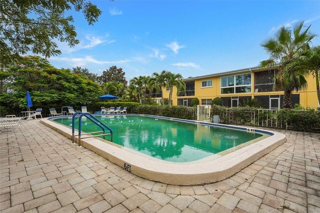 2155 WOOD STREET A22, Sarasota, FL 34237