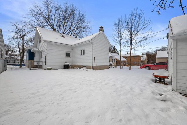 6706 W Chambers STREET, Milwaukee, WI 53210