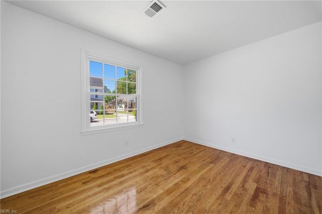 224 Hall ST, Franklin, VA 23851