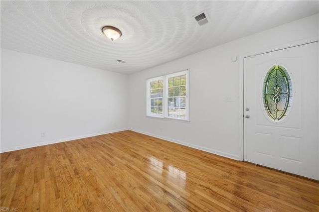 224 Hall ST, Franklin, VA 23851