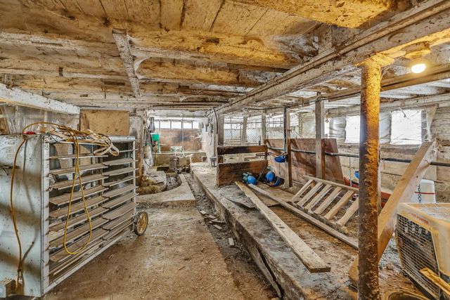 928 Vt Route 100, Lowell, VT 05874