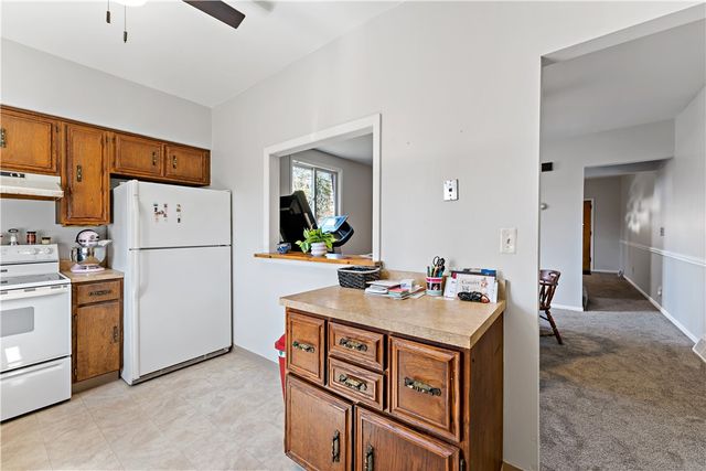 53 Fountain St, Crafton, PA 15205