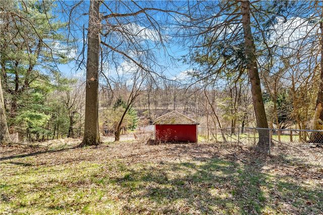 53 Fountain St, Crafton, PA 15205