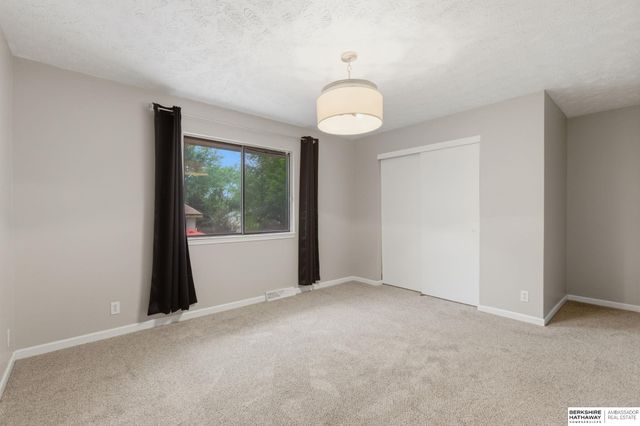 13917 Monroe Street, Omaha, NE 68137
