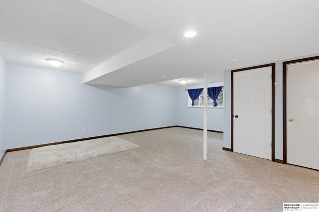 13917 Monroe Street, Omaha, NE 68137