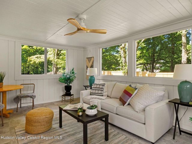 103 Park Place, Saugerties, NY 12477